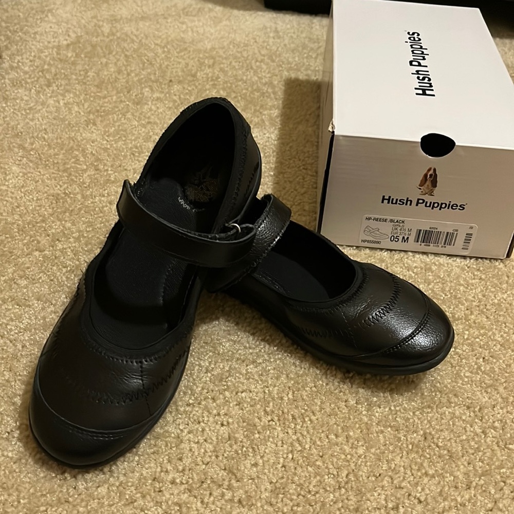 Black Mary Jane shoes